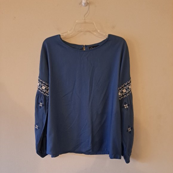 B Boutique Blue Viscose Crewneck Long Sleeve Blouse Top with a back button - S - Picture 5 of 11